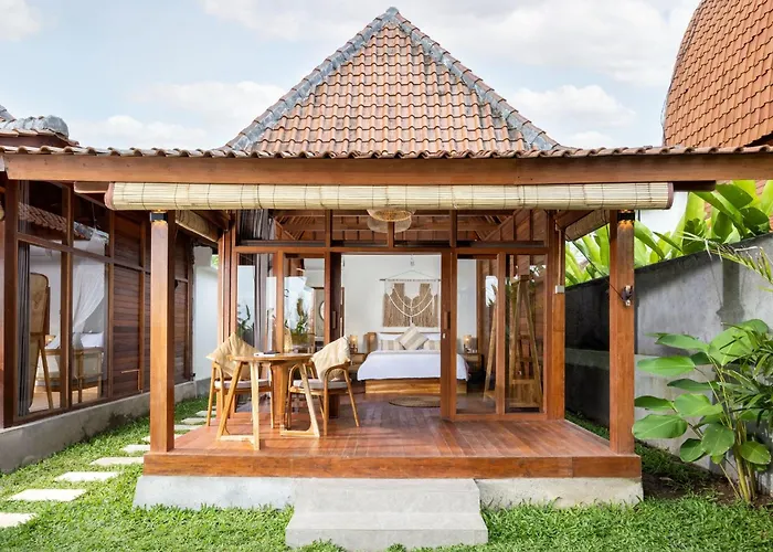 Aphrodite Villa *